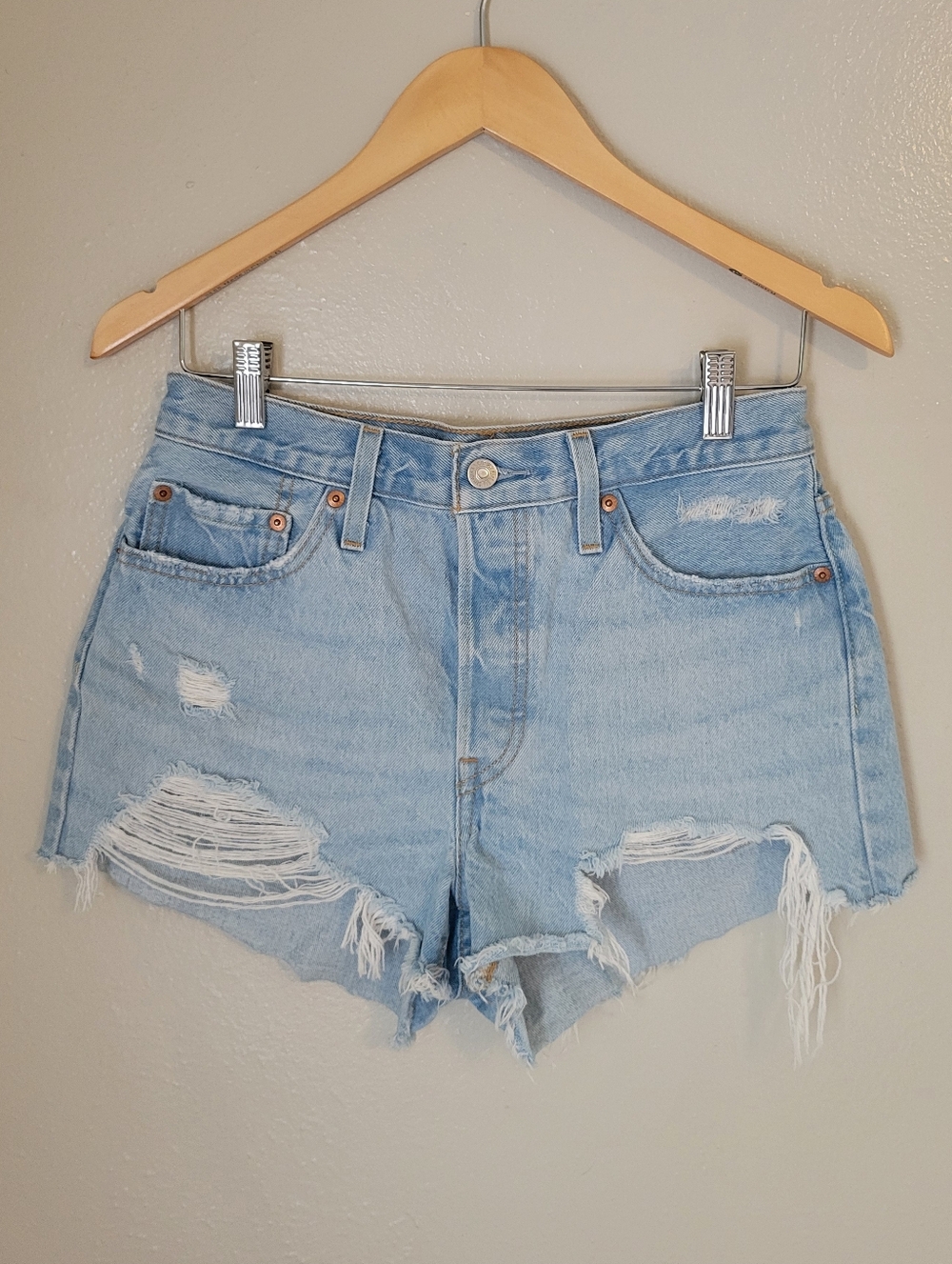 LEVIS HIGH WAISTED 501 BUTTON FLY